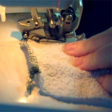 Sewing edge of cloth baby wipes